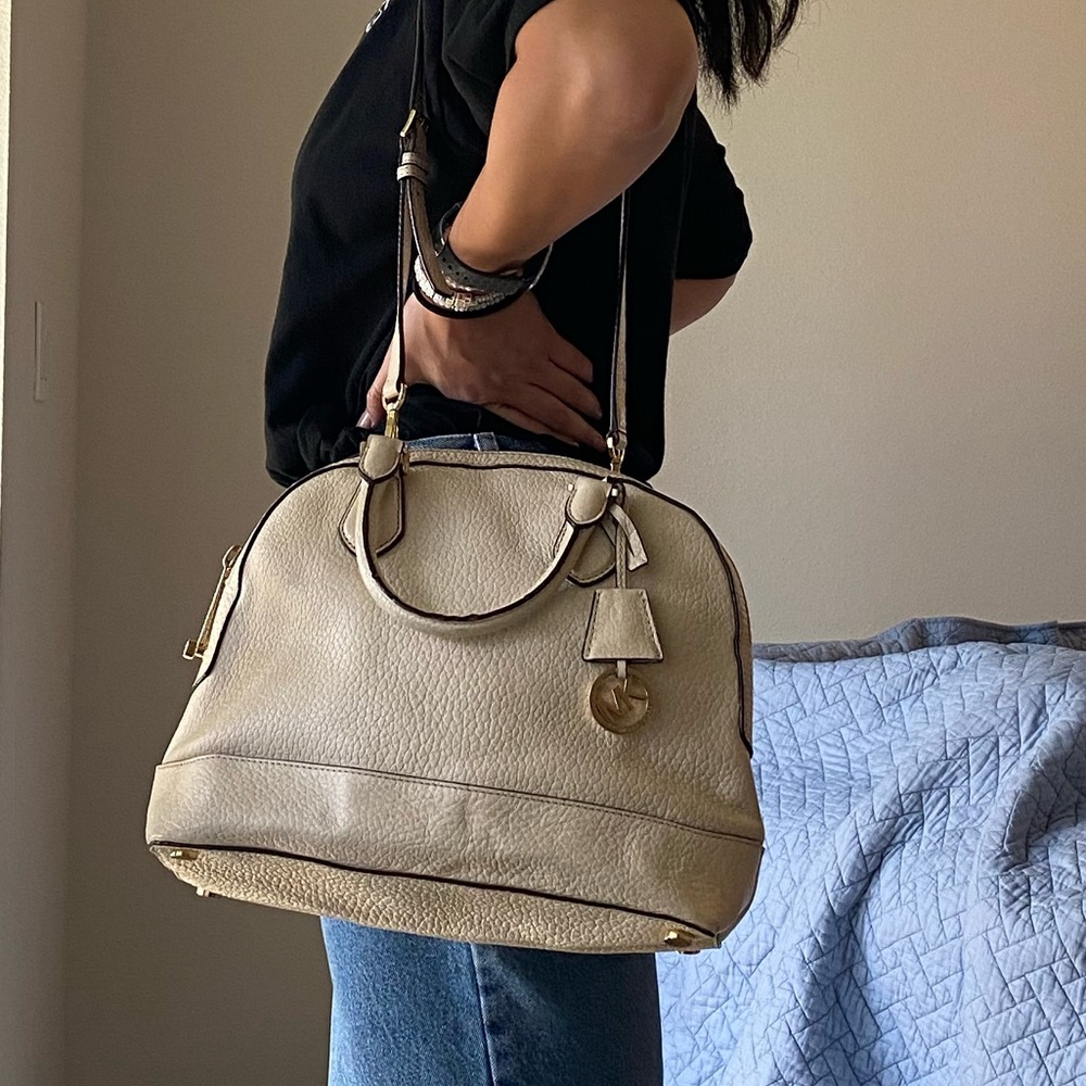 Cream/Off White Michael Kors Leather Purse